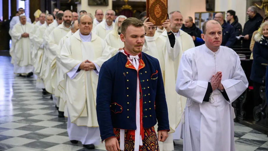 „Rád bych se alespoň trochu podobal sv. Janu Maria Vianneyovi, faráři arskému,“ říká budoucí novokněz naší diecéze Viktor Pařízek.